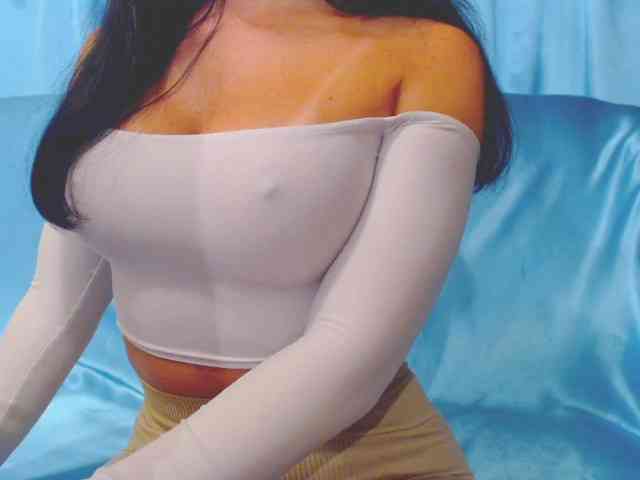 Ms_Mia webcam