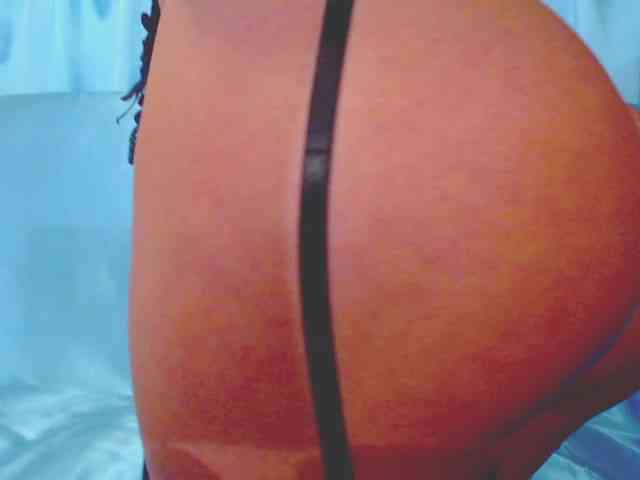 Ms_Mia webcam