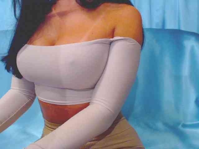 Ms_Mia webcam