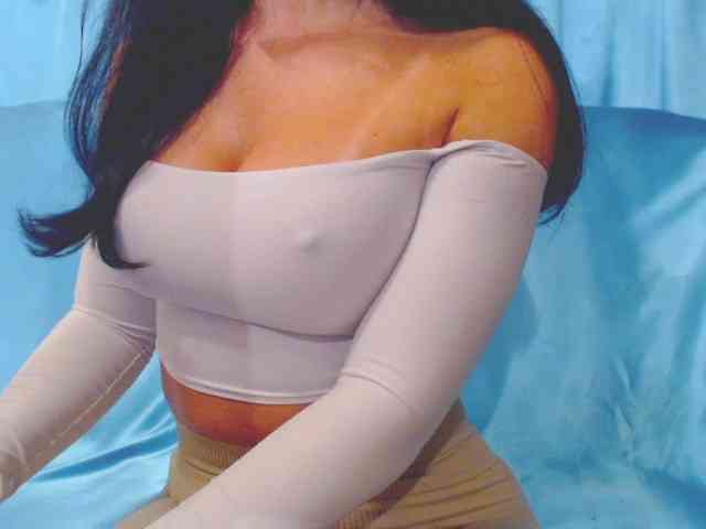 Ms_Mia webcam