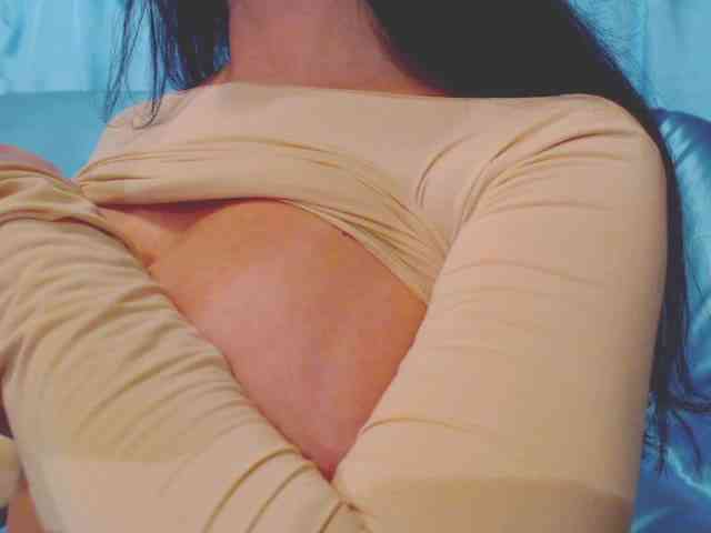 Ms_Mia webcam