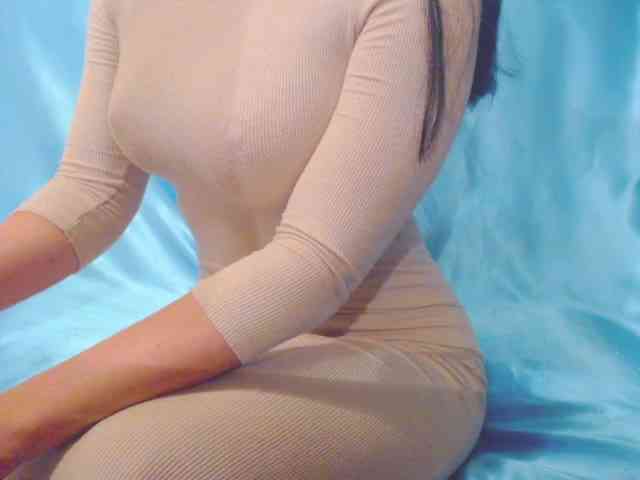 Ms-Mia Sex Cam Show