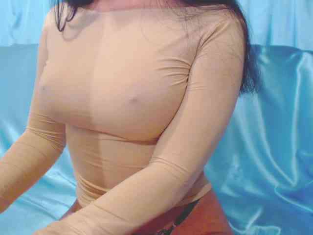Ms_Mia webcam