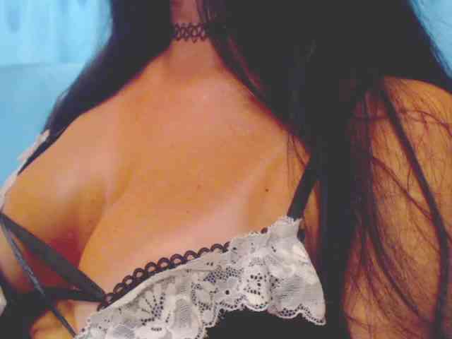 Ms_Mia webcam