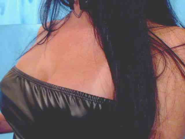 Ms_Mia webcam