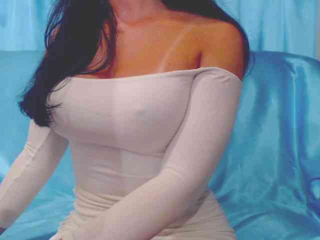 Model: Ms_Mia