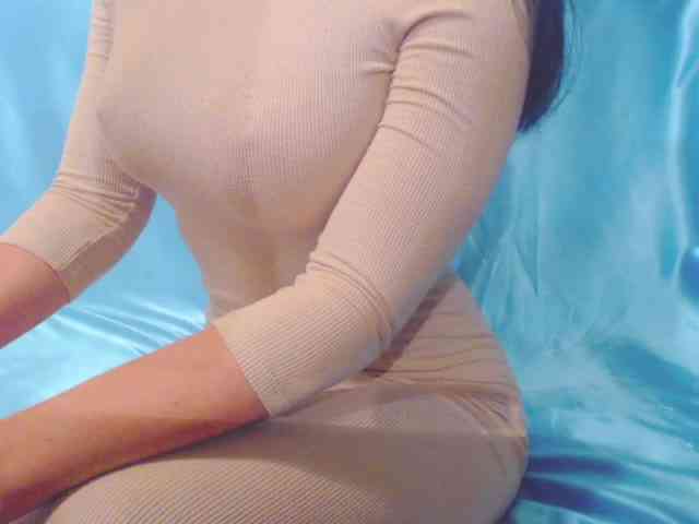 Ms_Mia webcam