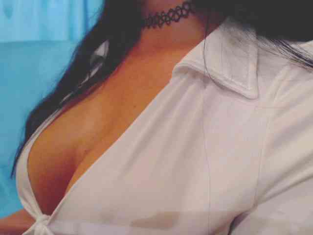 Ms_Mia webcam
