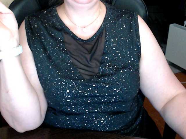 Alisa1917 live cam on BongaCams