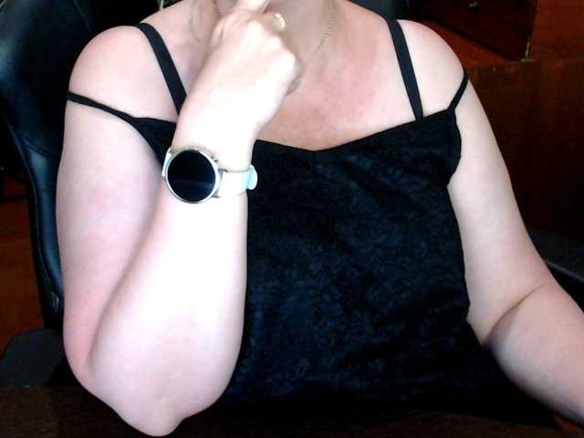 Alisa1917 live cam on BongaCams