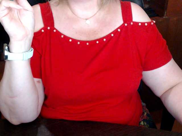 Alisa1917 live cam on BongaCams