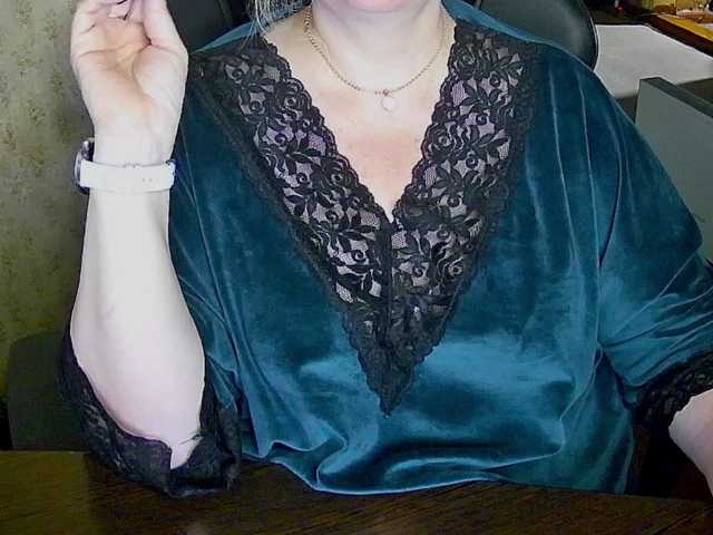 Alisa1917 live cam on BongaCams