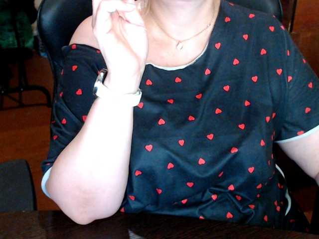 Alisa1917 live cam on BongaCams