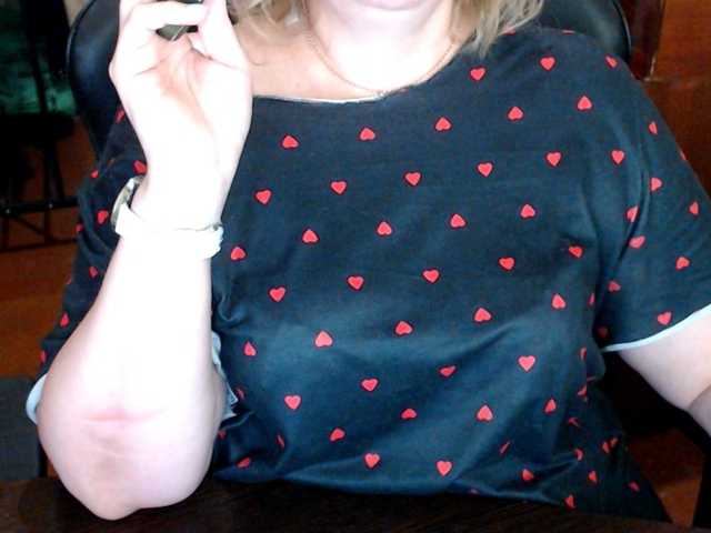 Alisa1917 live cam on BongaCams