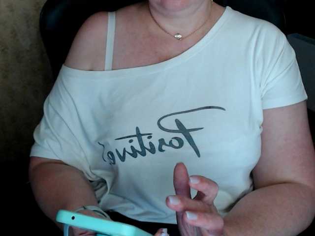 Alisa1917 live cam on BongaCams