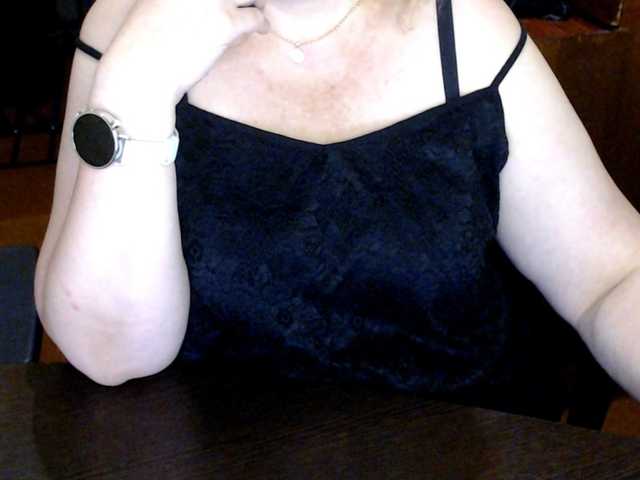 Alisa1917 live cam on BongaCams