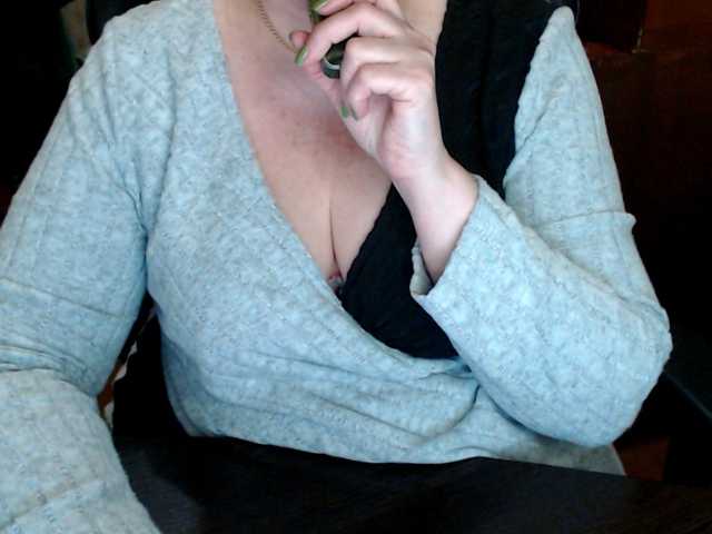 Alisa1917's BongaCams show and profile