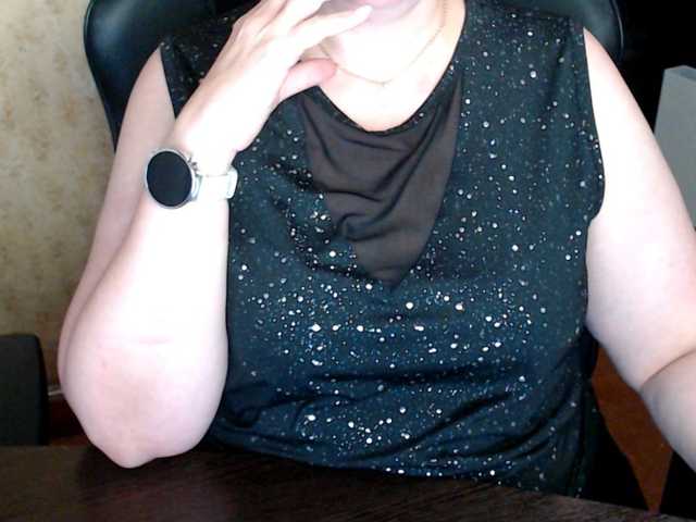 Alisa1917 live cam on BongaCams