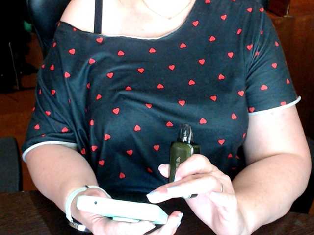 Alisa1917 live cam on BongaCams