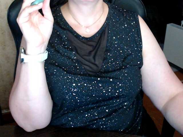 Alisa1917 live cam on BongaCams