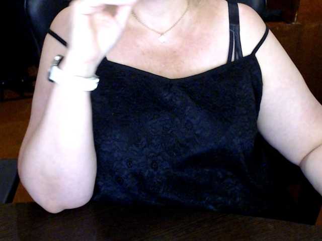 Alisa1917 live cam on BongaCams