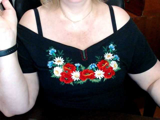 Alisa1917 live cam on BongaCams