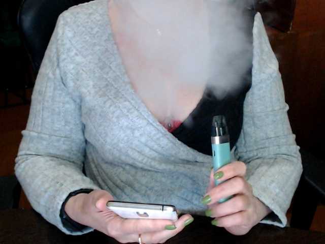 Alisa1917's BongaCams show and profile