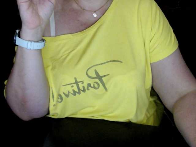 Alisa1917 live cam on BongaCams