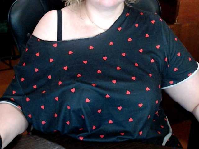 Alisa1917 live cam on BongaCams