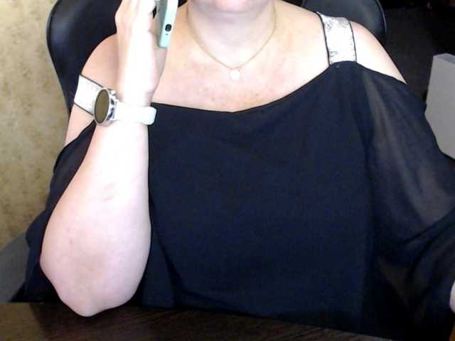 Alisa1917 live cam on BongaCams