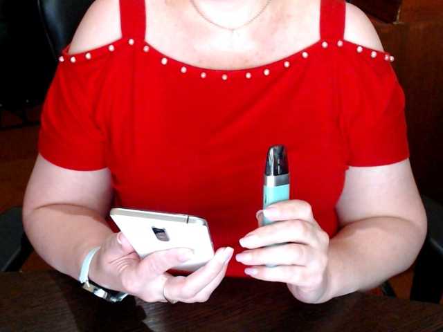 Alisa1917 live cam on BongaCams