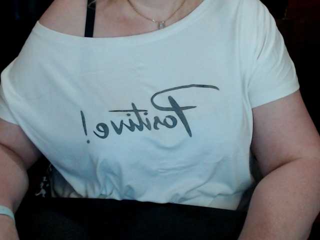 Alisa1917 live cam on BongaCams