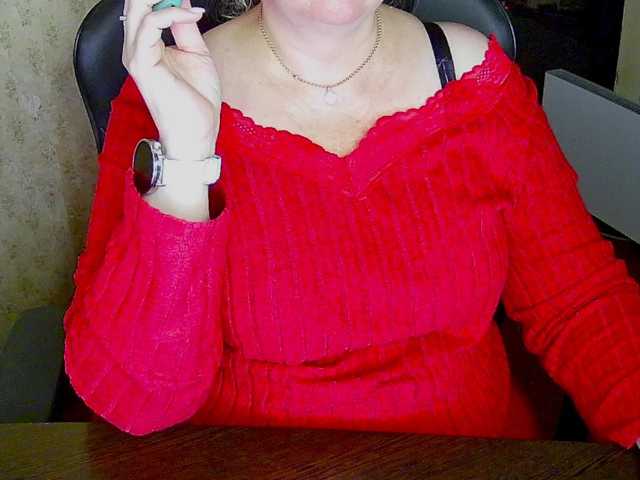 Alisa1917 live cam on BongaCams