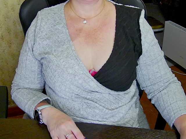Alisa1917 live cam on BongaCams