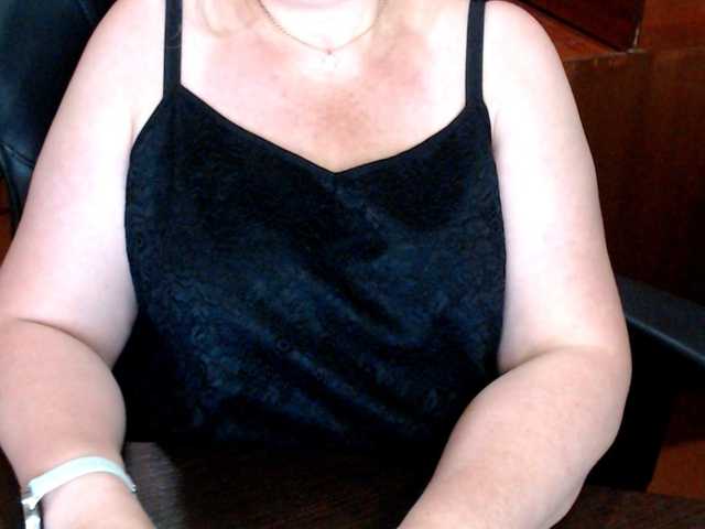 Alisa1917 live cam on BongaCams