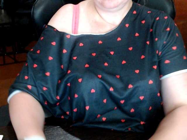 Alisa1917 live cam on BongaCams