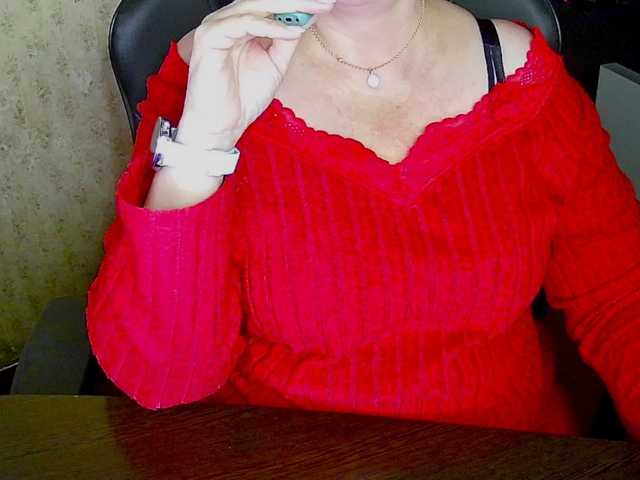 Alisa1917 live cam on BongaCams