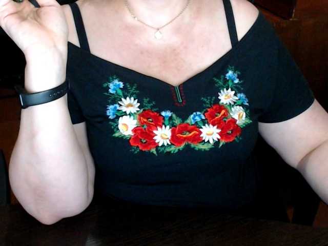 Alisa1917 live cam on BongaCams