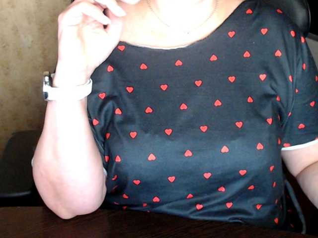 Alisa1917 live cam on BongaCams