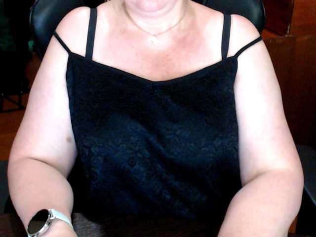 Alisa1917 live cam on BongaCams