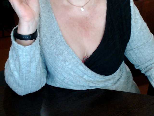 Alisa1917's BongaCams show and profile