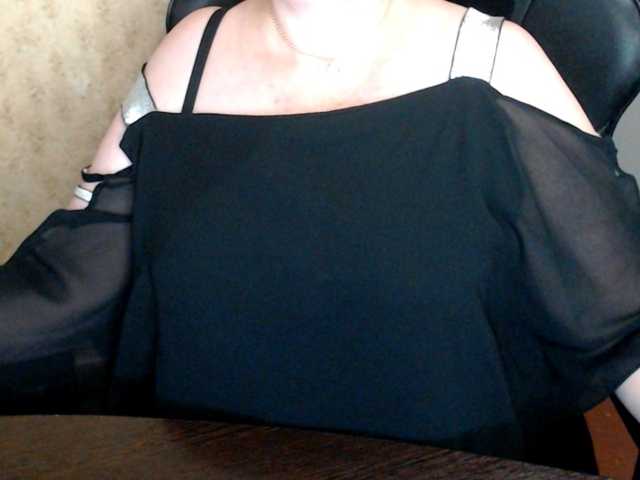 Alisa1917 live cam on BongaCams