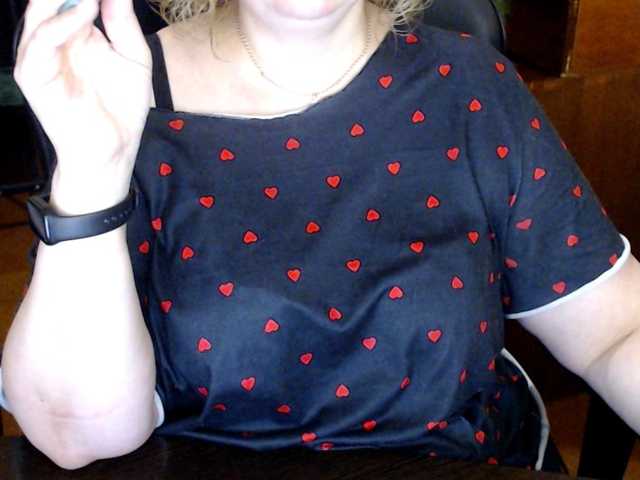Alisa1917 live cam on BongaCams