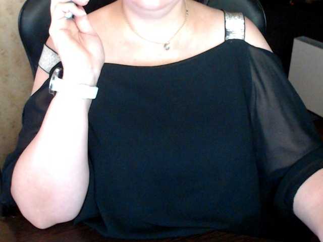Alisa1917 live cam on BongaCams