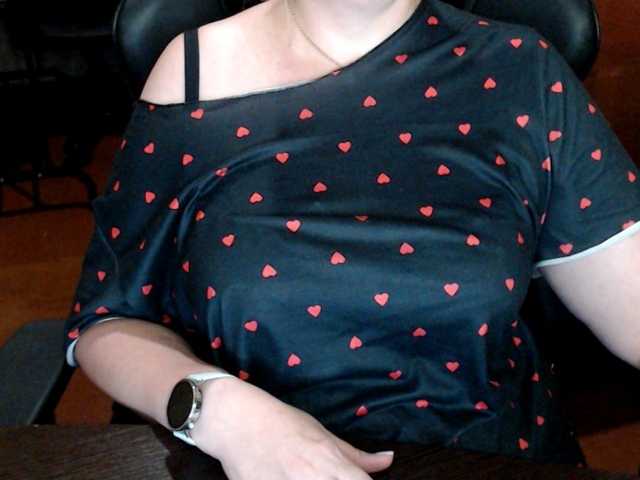Alisa1917 live cam on BongaCams