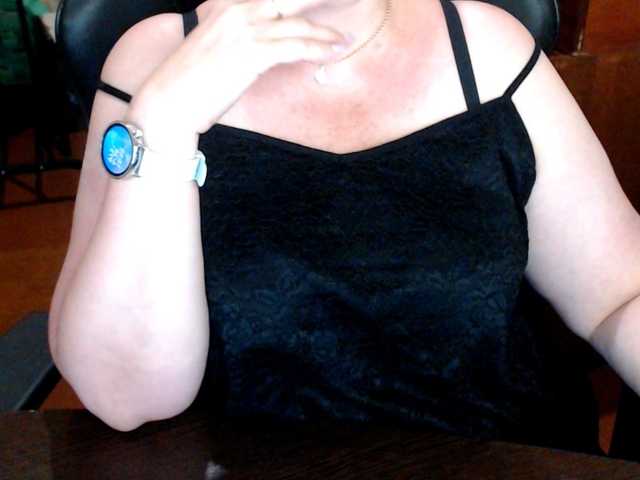 Alisa1917 live cam on BongaCams