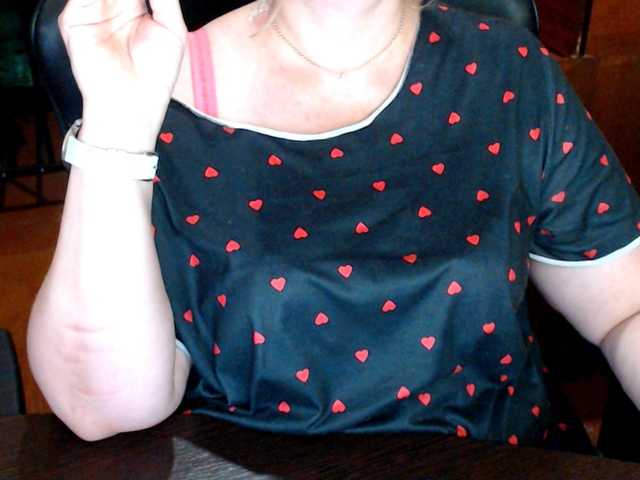 Alisa1917 live cam on BongaCams