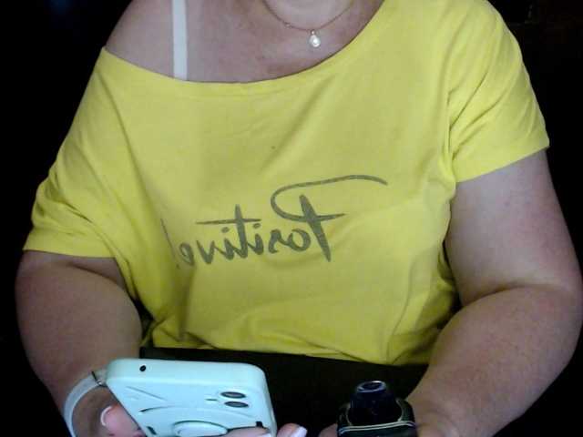 Alisa1917 live cam on BongaCams