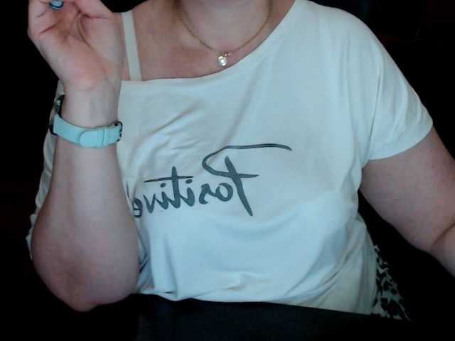 Alisa1917 live cam on BongaCams