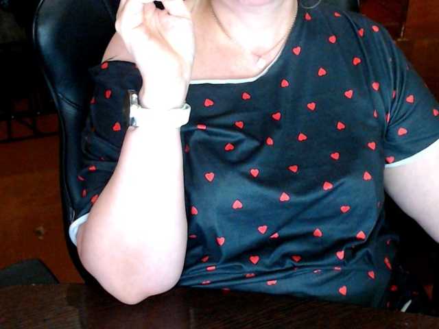 Alisa1917 live cam on BongaCams